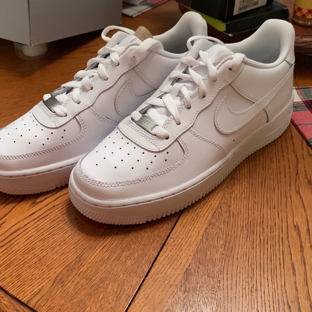 White Nike Air Force 1’s